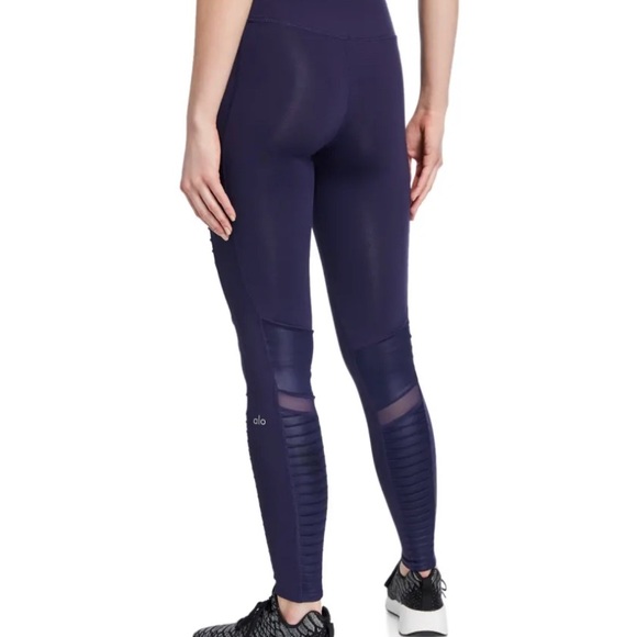 ALO Yoga Pants - Alo Moto Leggings